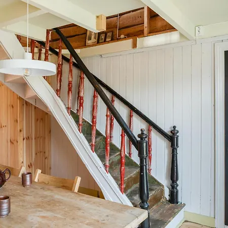 Beautiful In With House Sea View